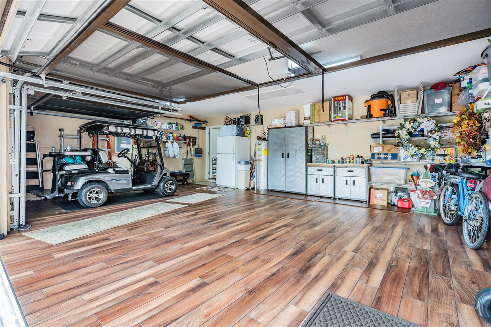 LOOK AT THIS GARAGE!!