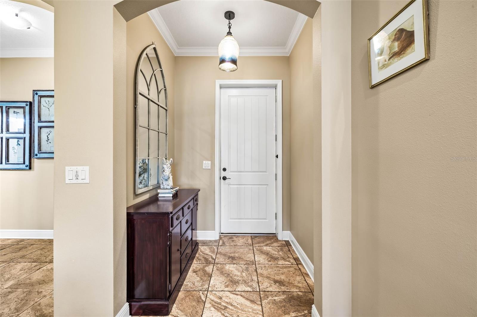 Foyer/entryway