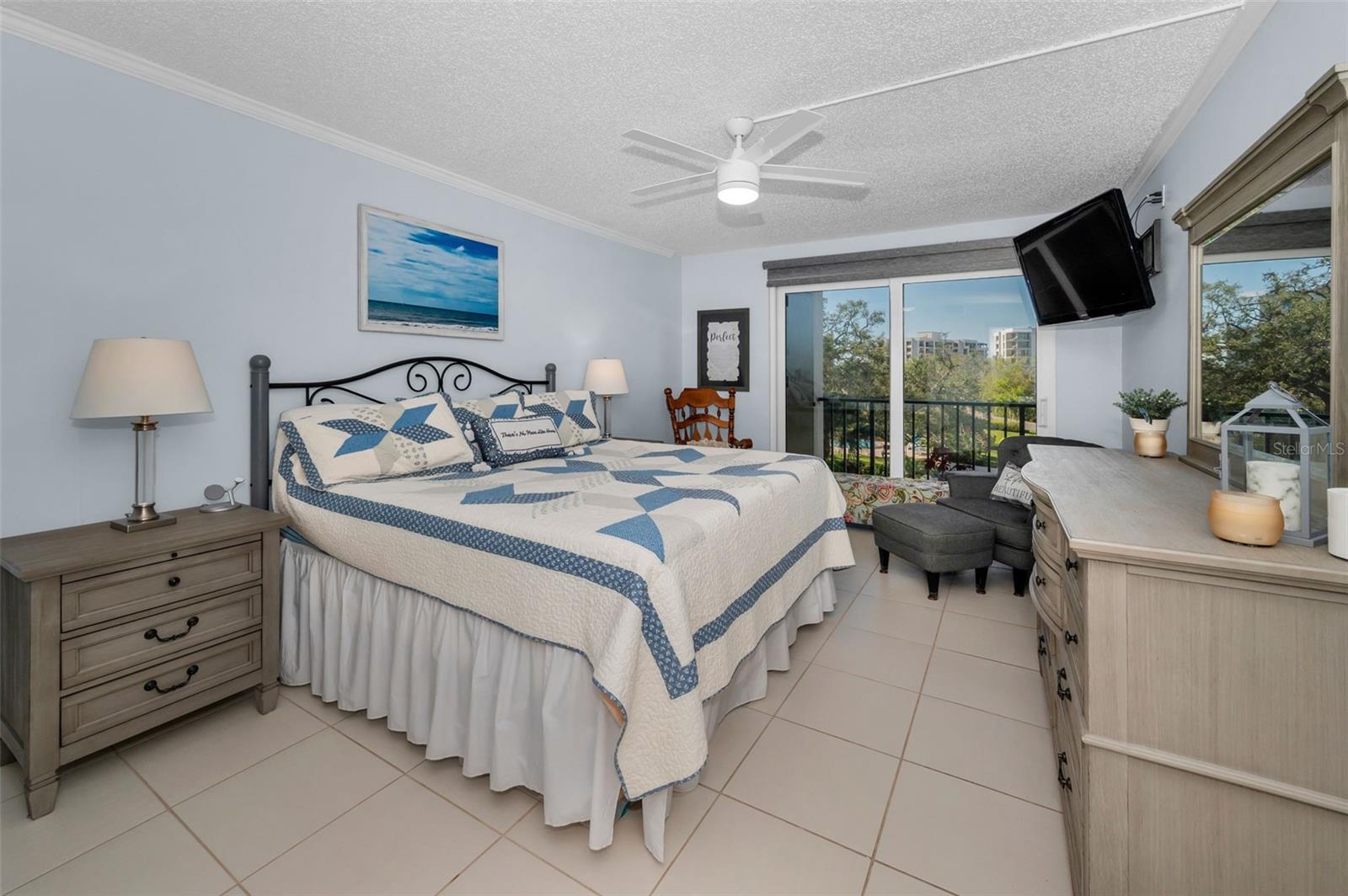 Spacious master bedroom and king bed...