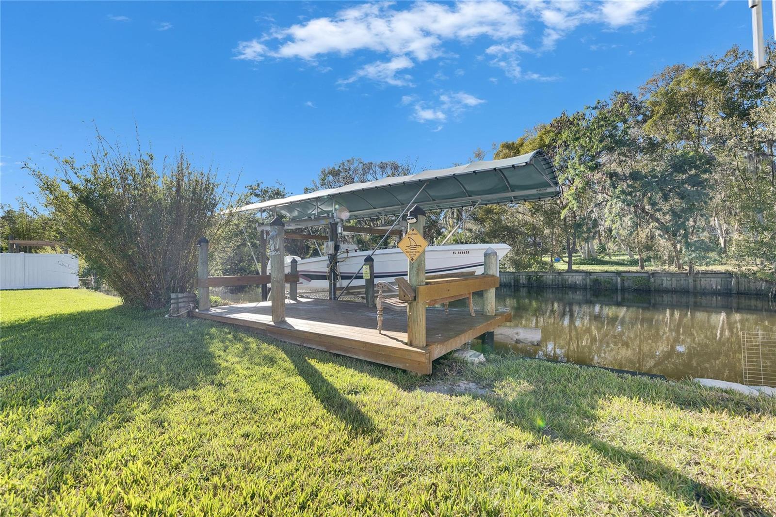 BOAT LIFT