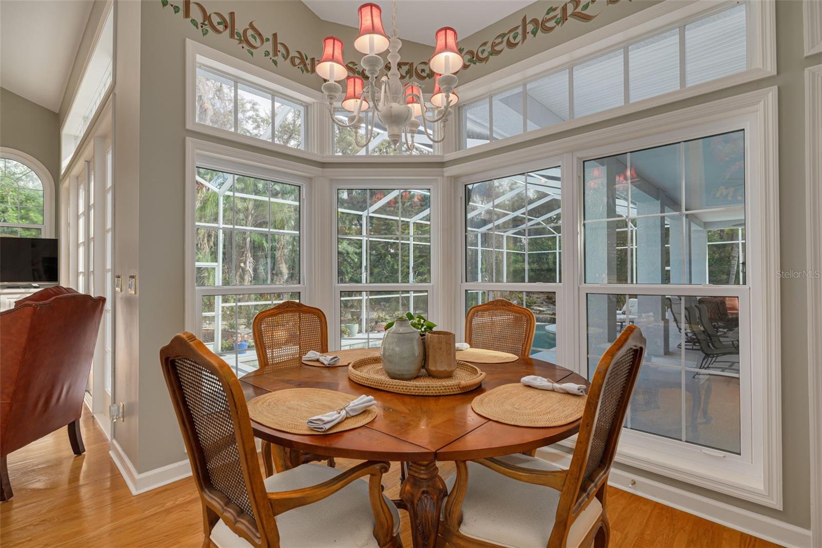 Breakfast Nook - Pool View