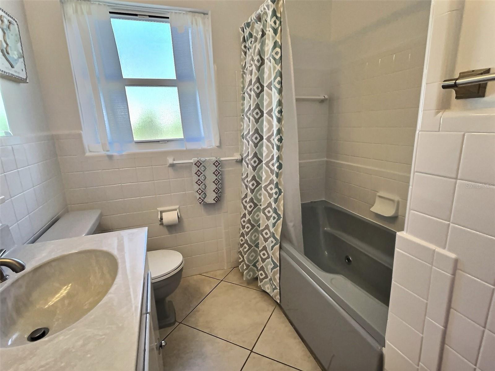 Hallway Bath with Jetted Tub