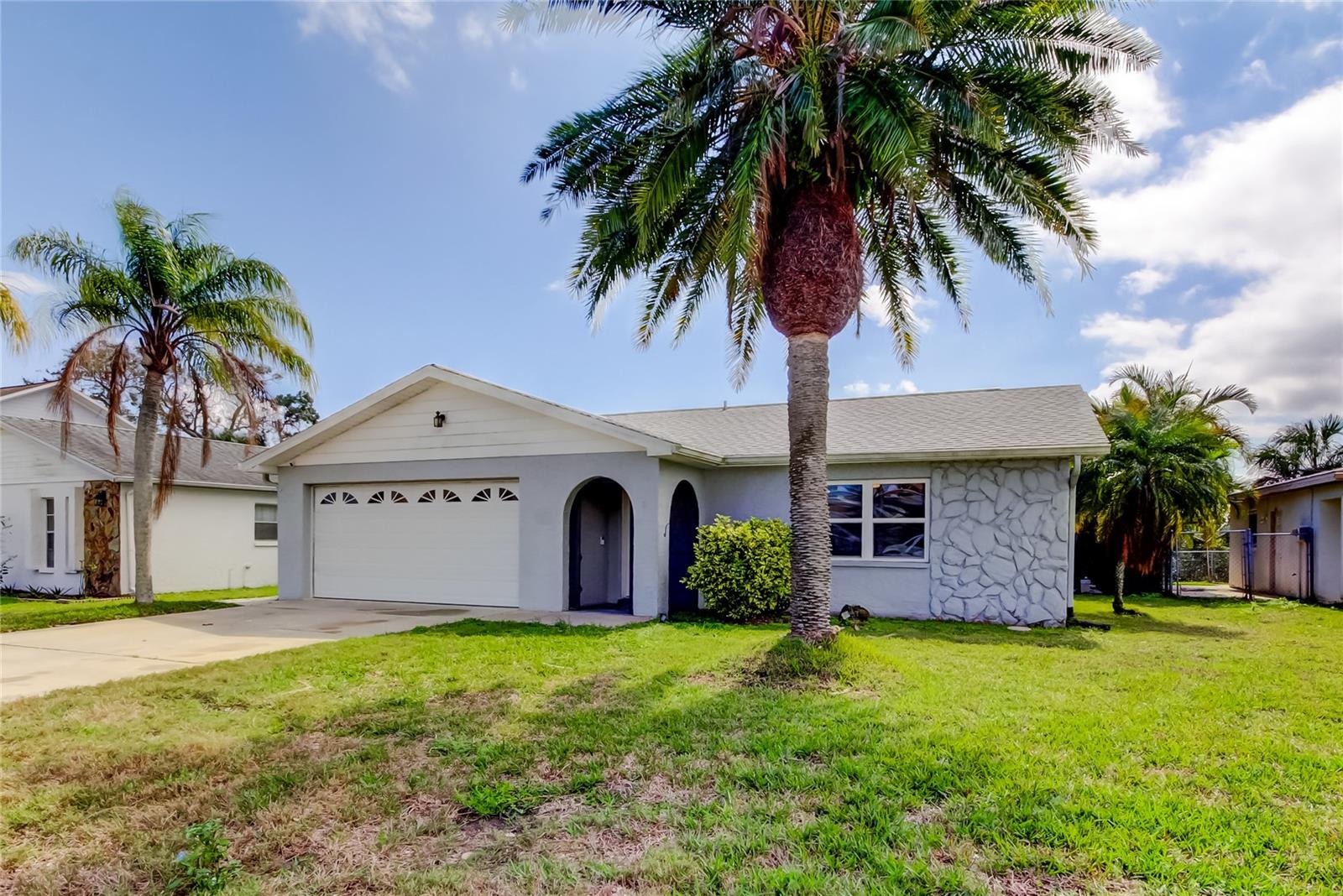 WELCOME HOME to 7034 Southwind Drive in Hudson, Fl 34667!!