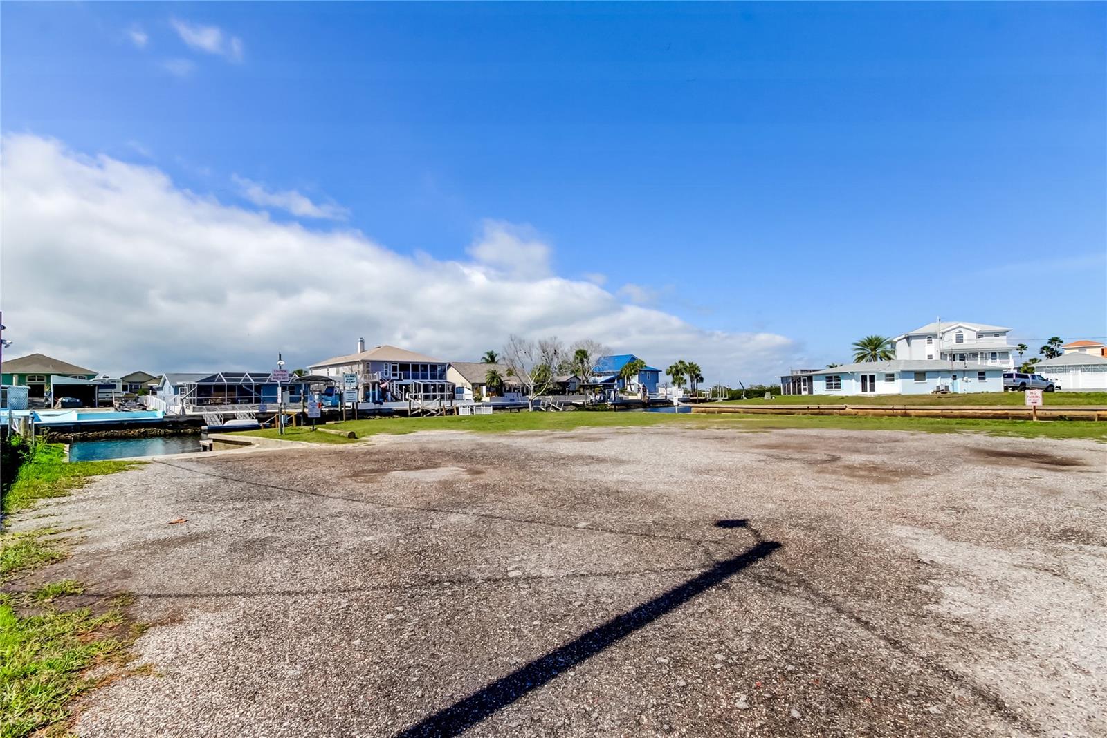 Private Community Boat Ramp - Plenty of Parking if You're Bringing Your Boat In!!