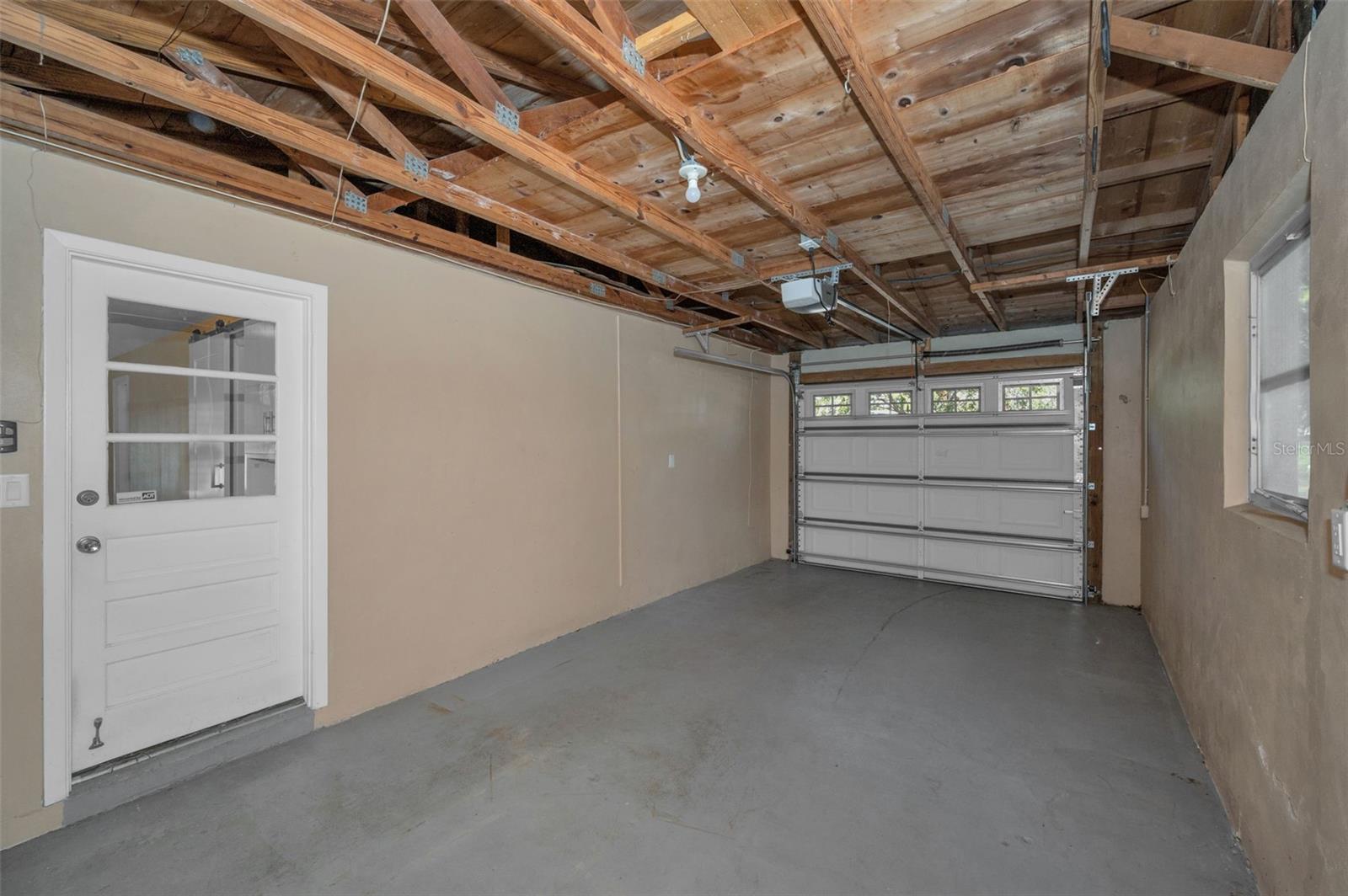 washer & Dryer hook up in garage