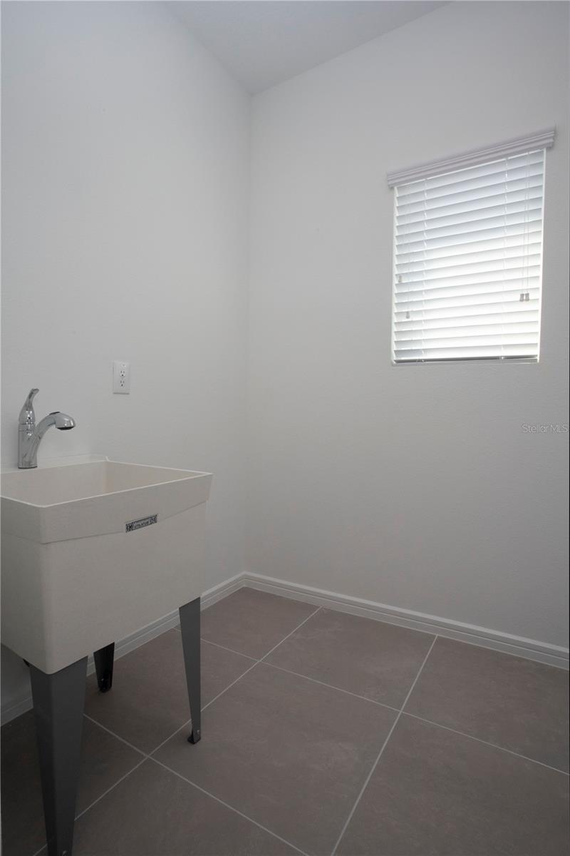 LAUNDRY ROOM WITH TUB