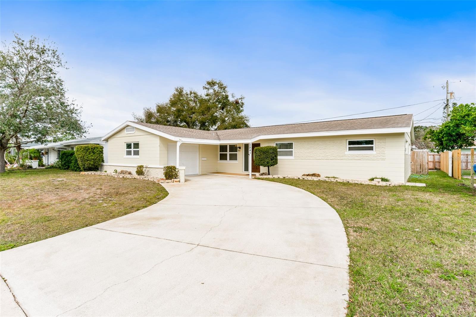 Front Exterior with large driveway