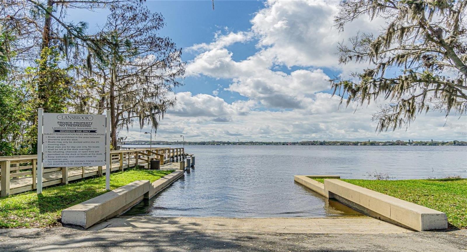 As a resident here you will have exclusive access to all the local parks, tennis courts, pickle ball and private exclusive boat ramp right here for Lake Tarpon!