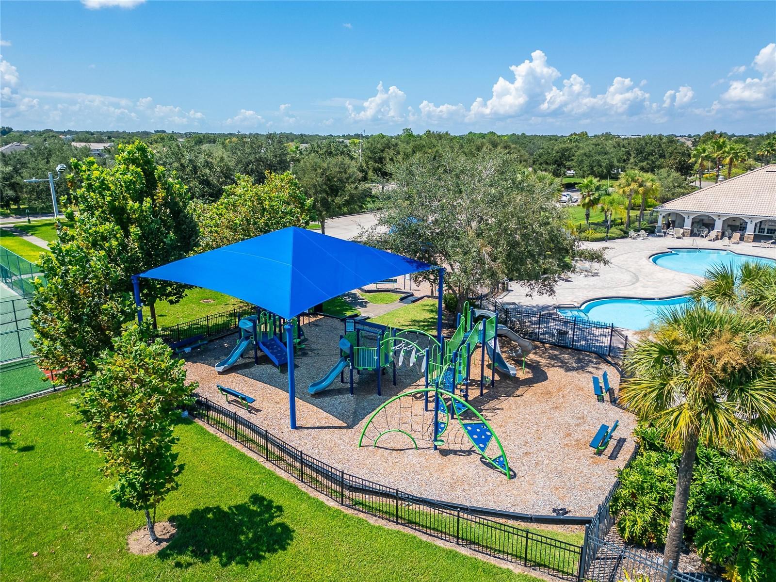 Community amenities include pool, splash pad, park, tennis, batting cage, and basketball courts