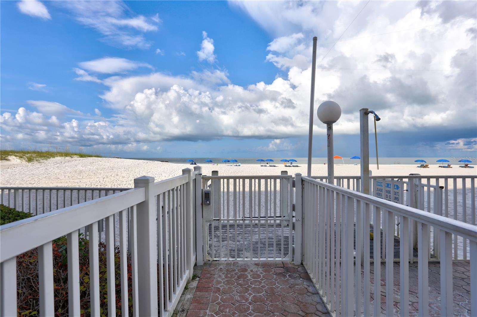 Private Walkway to the Beach