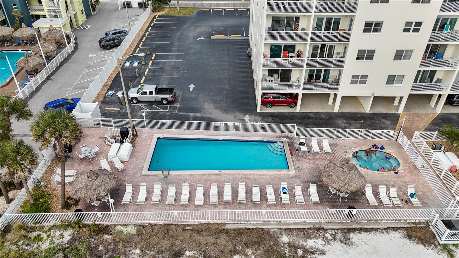 Pool & Hot Tub