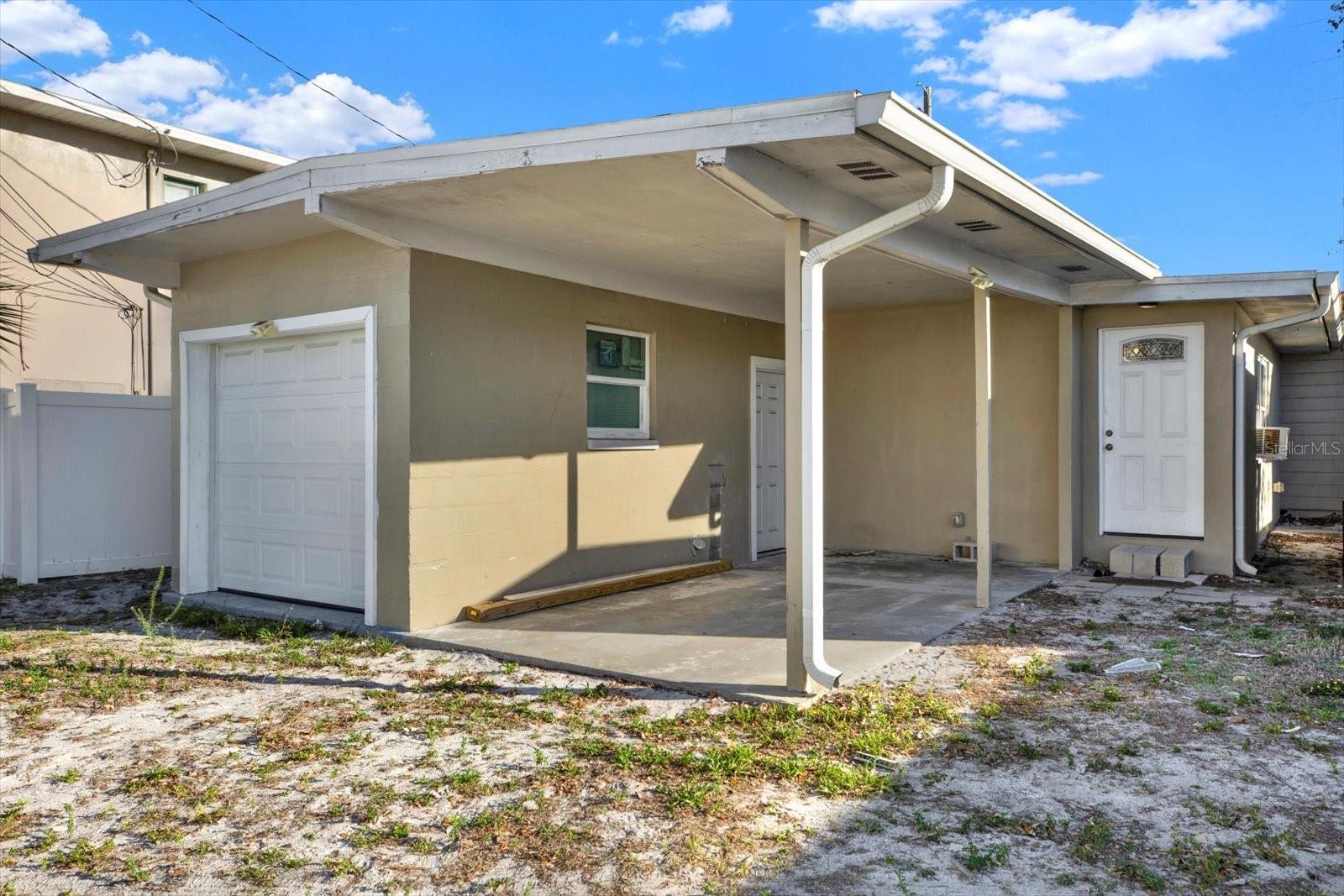 1-car garage and car port