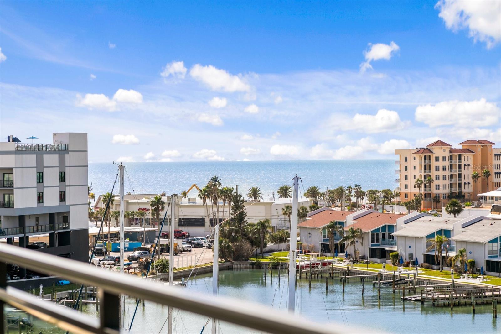 Roof Top Community Area view of Gulf