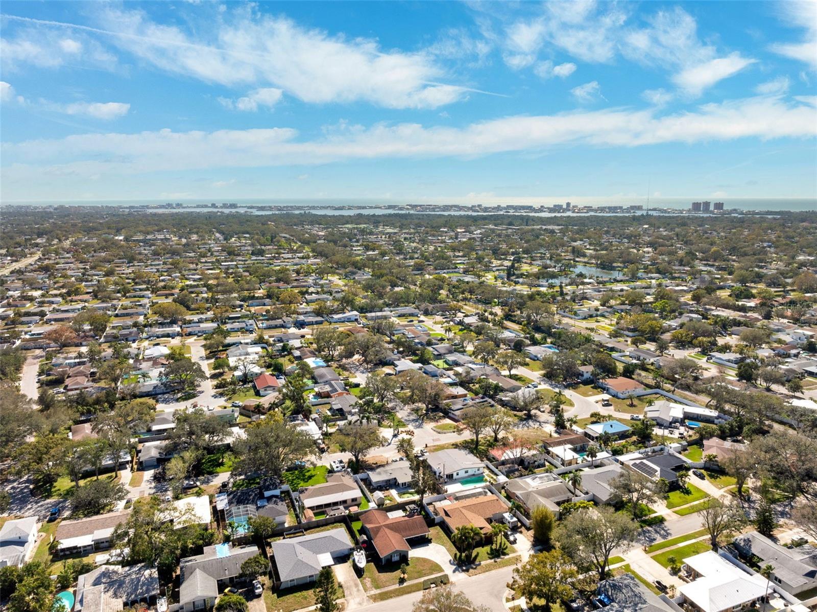 Great neighborhood, close to beaches