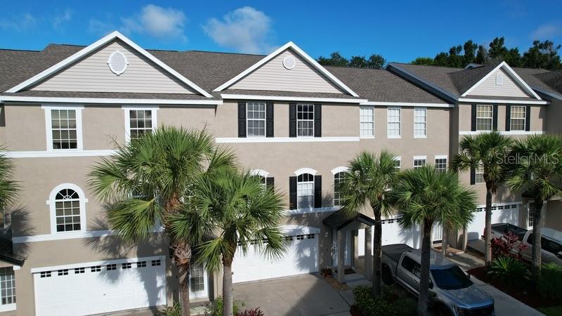 3 Story Townhouse/4 Car Tandem Garage