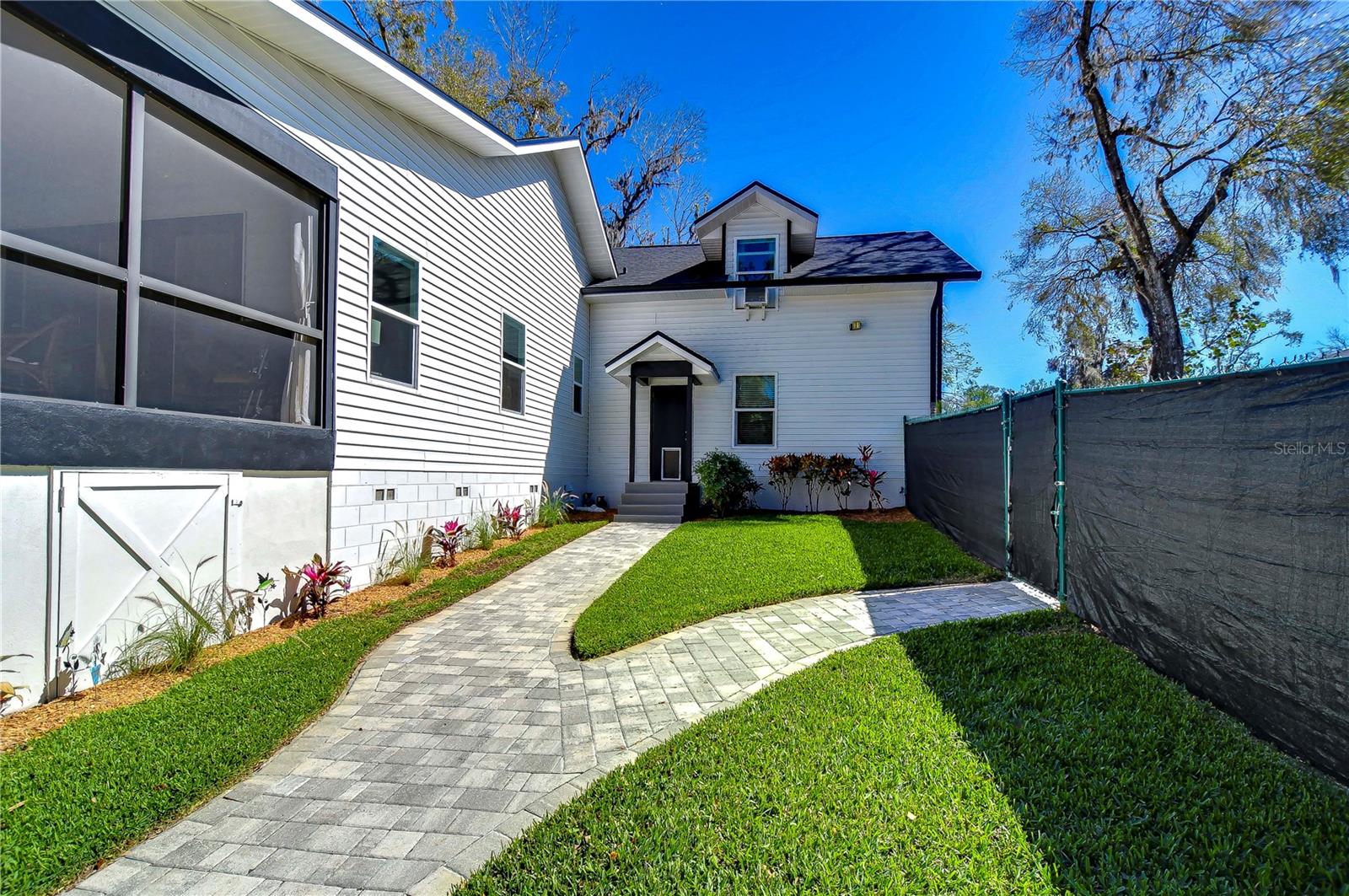 Ample side yard space!