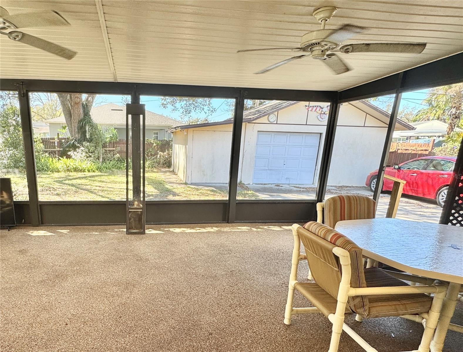 Rear Lanai is very large 15'6" x 21'6"