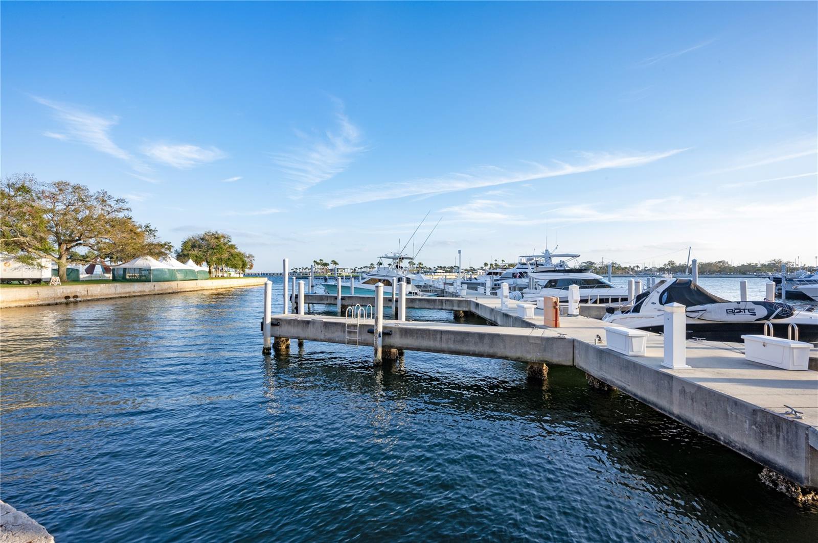 Boat slips nearby