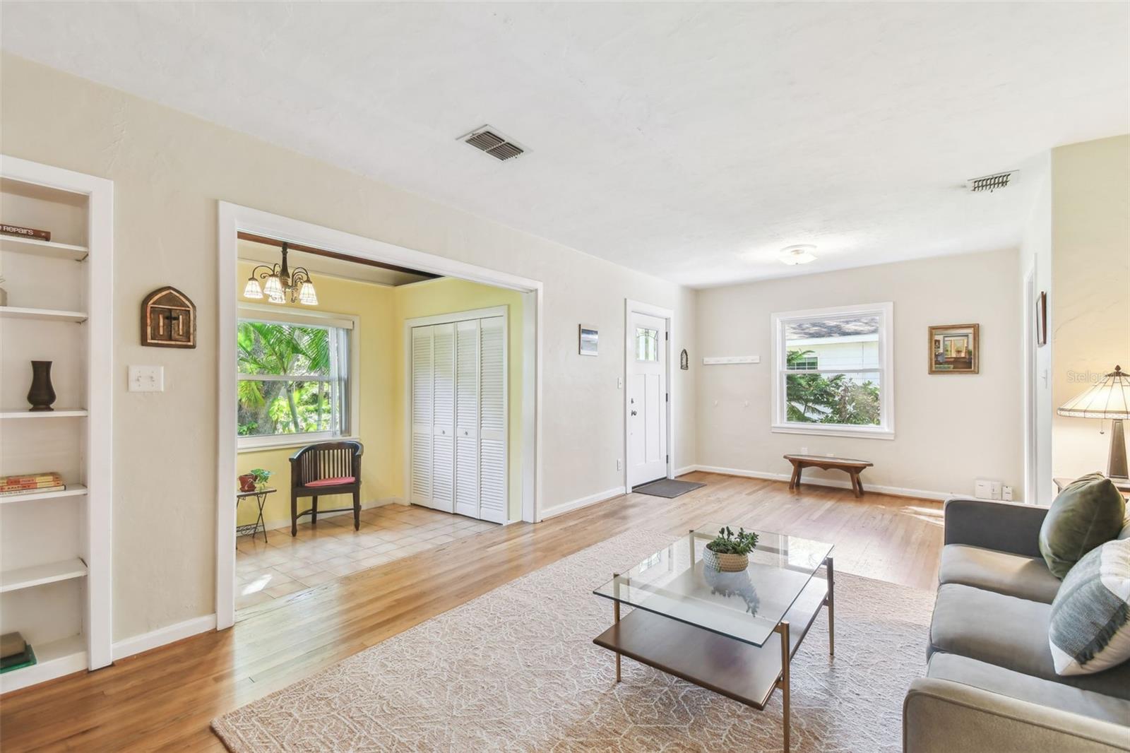 Living room & Solarium