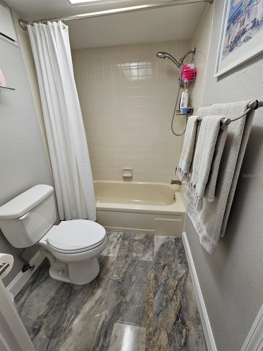 Tub/shower combo