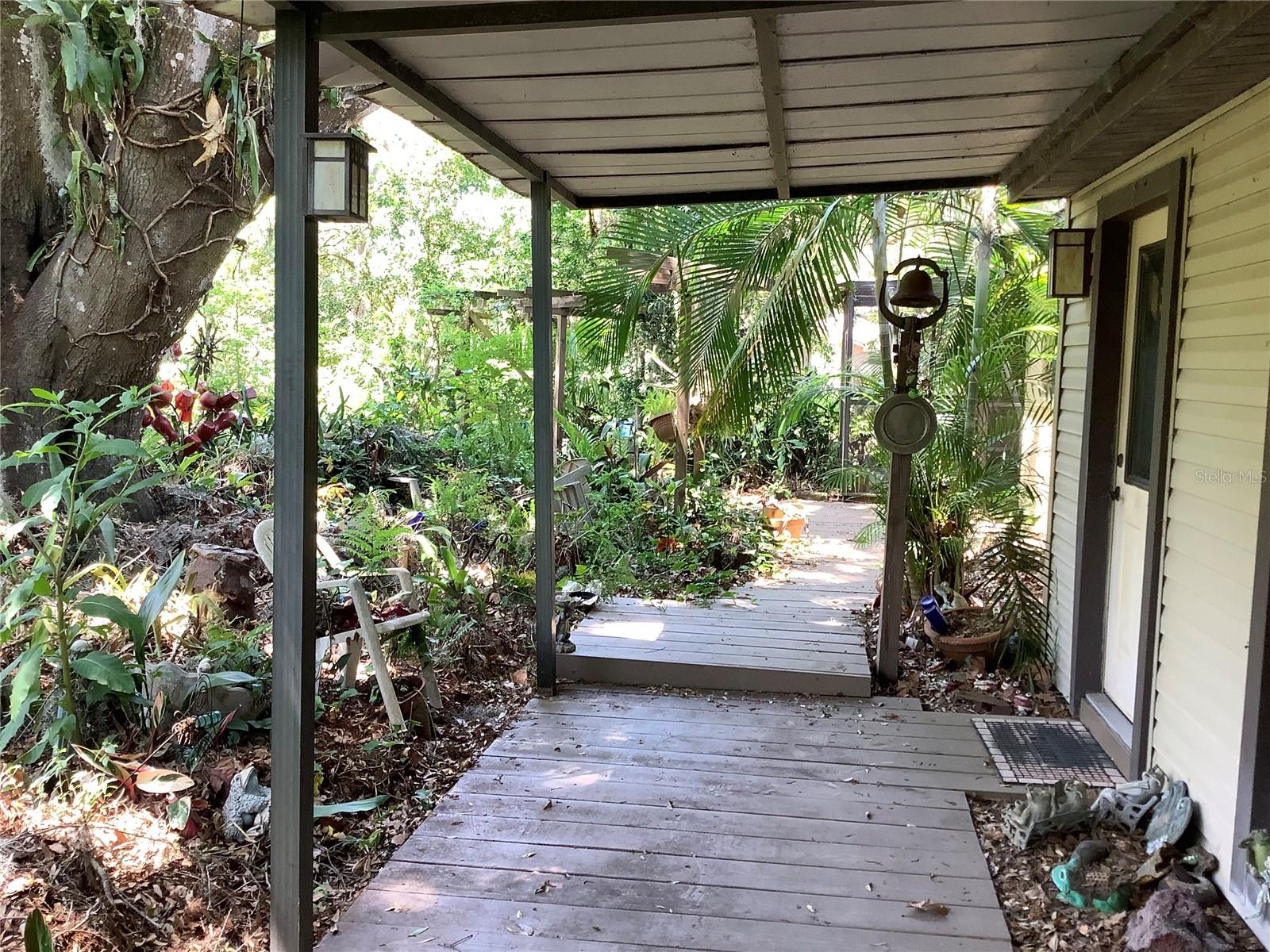 Side door entrance to kitchen