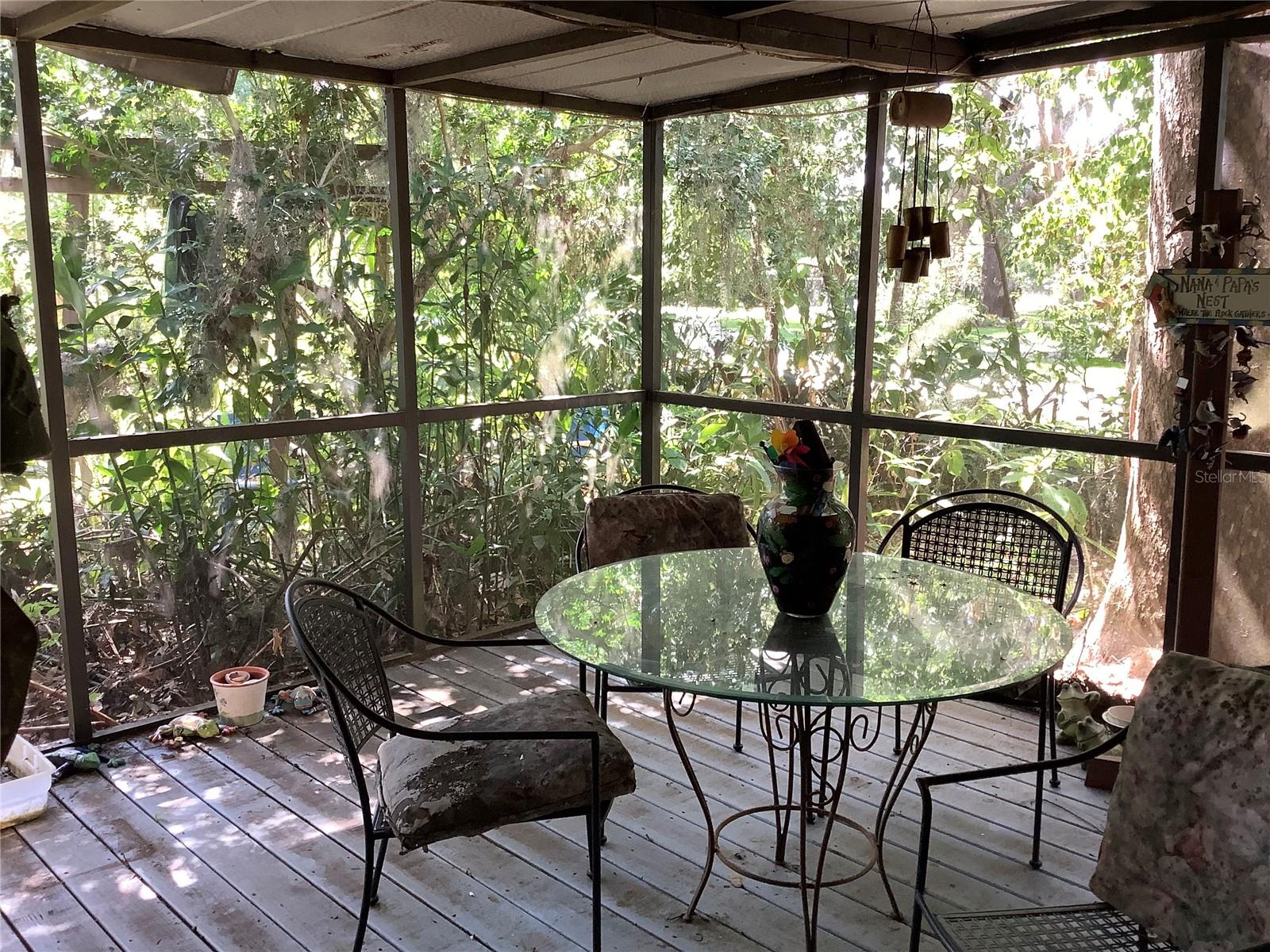 Side patio off kitchen