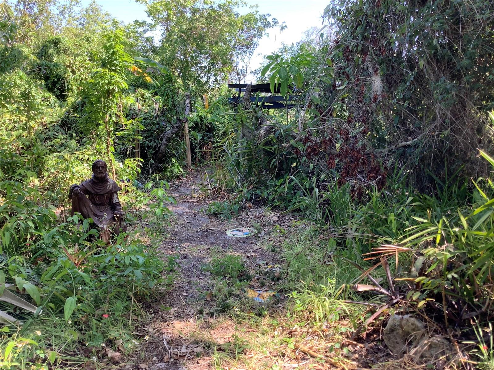 Lots of garden areas!