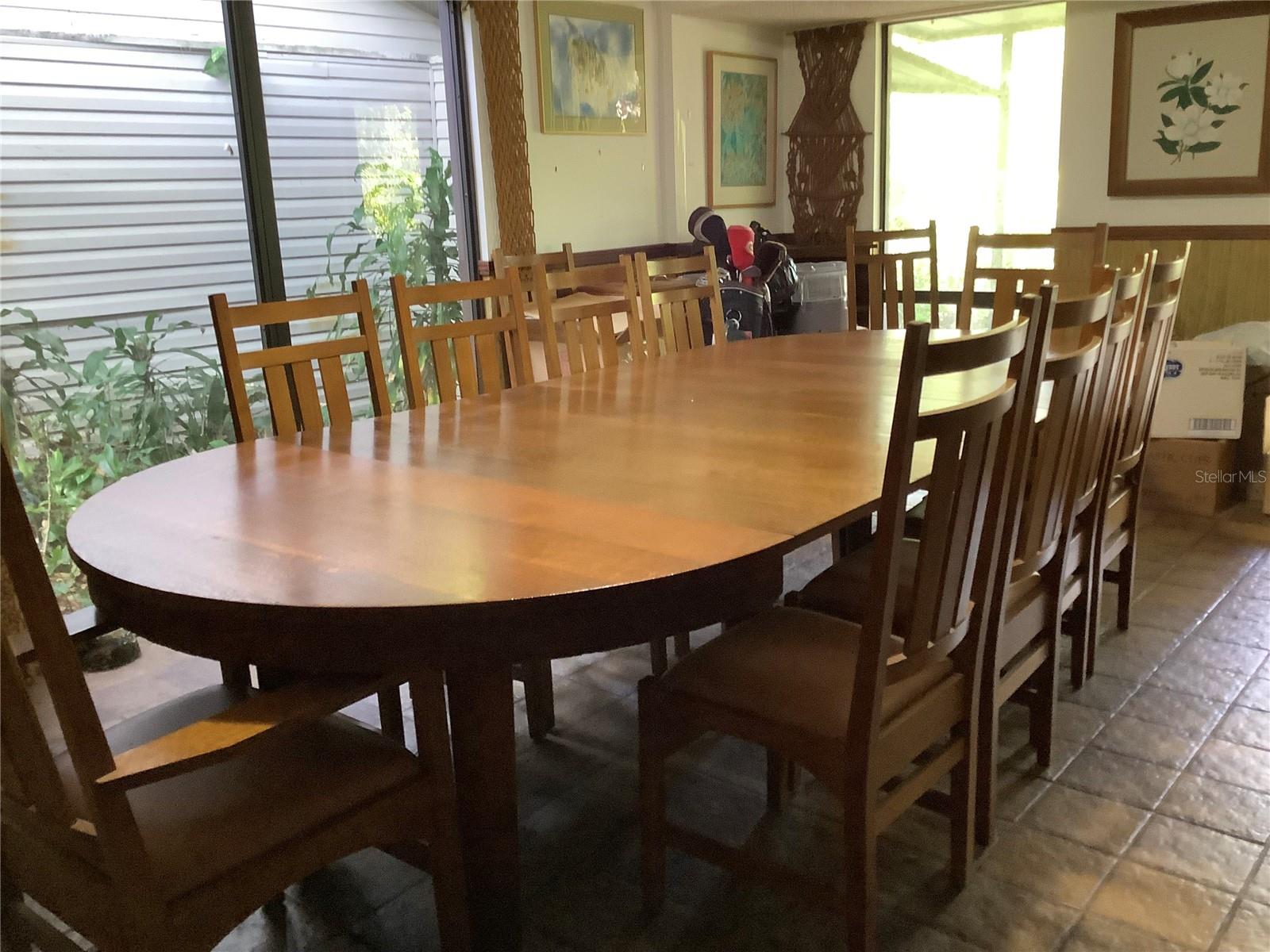 Extra large dining room