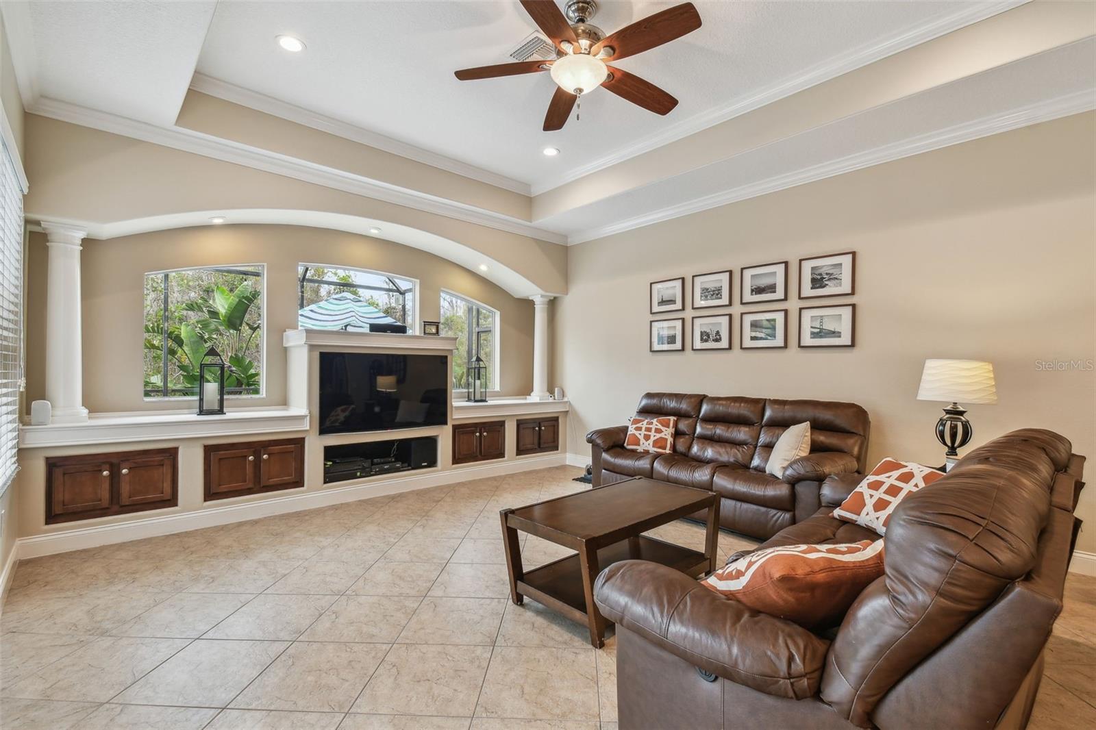 Family Room w/views of conservation area