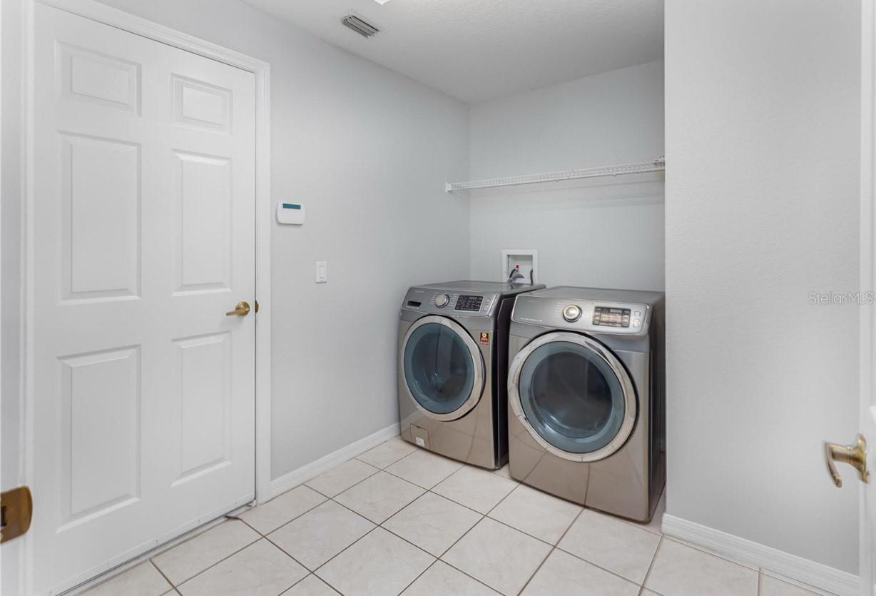 Laundry Room - Empty