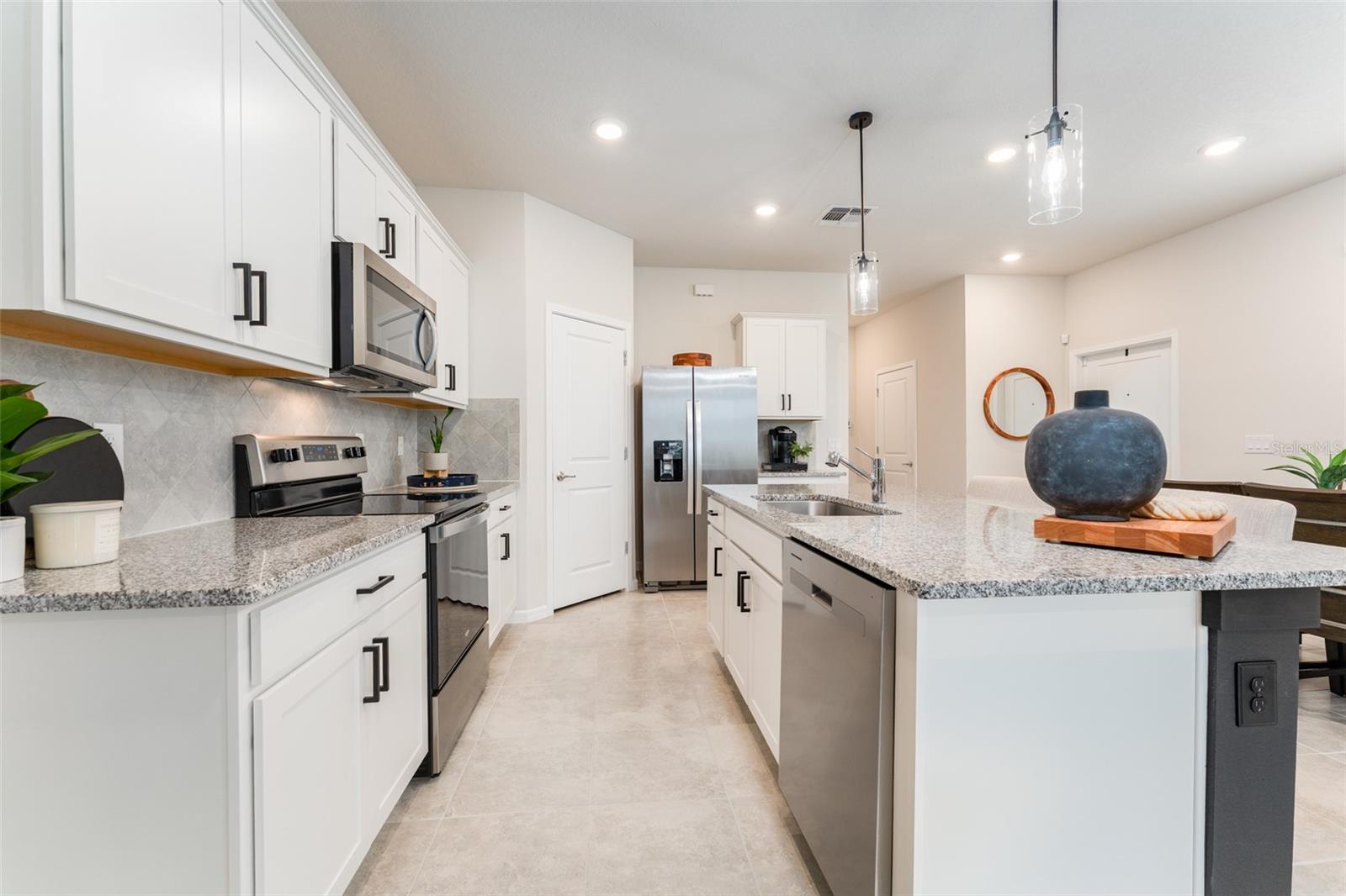 42 inch White Cabinets with Crown Molding