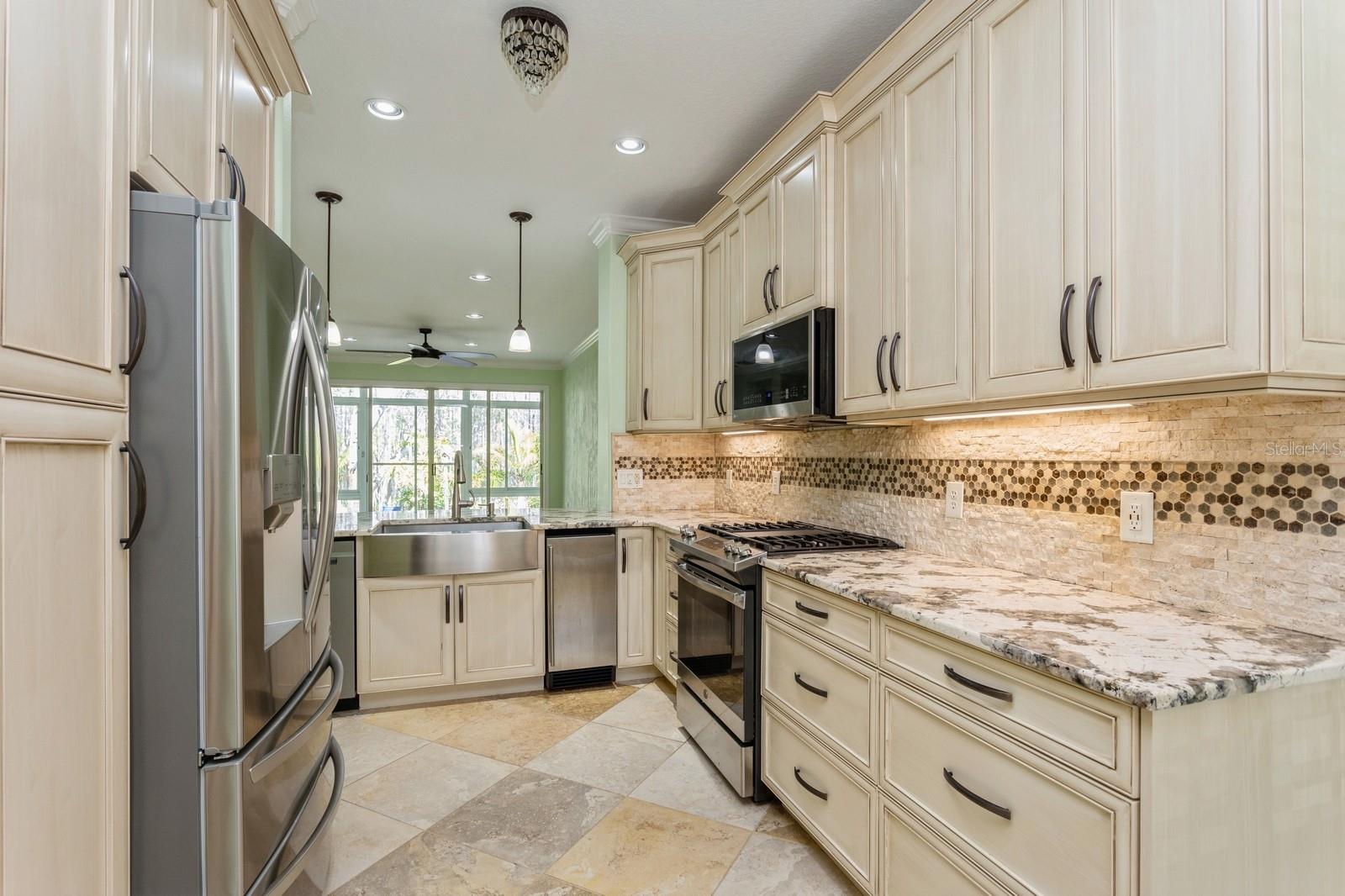 Exquisitely updated kitchen