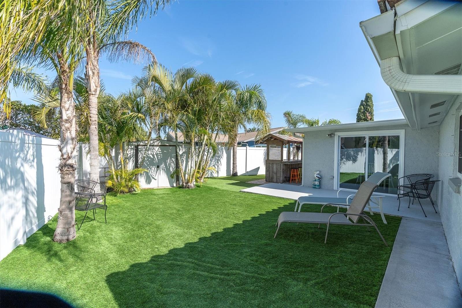 Spacious fenced yard