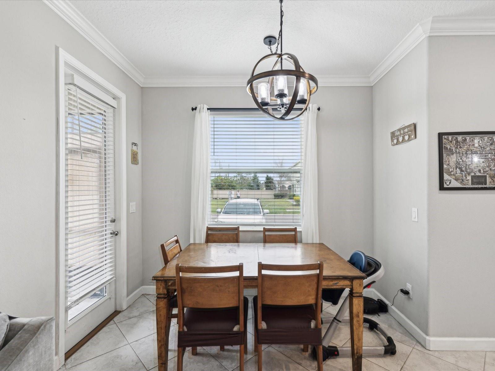 Dining Room overlooks Lanai