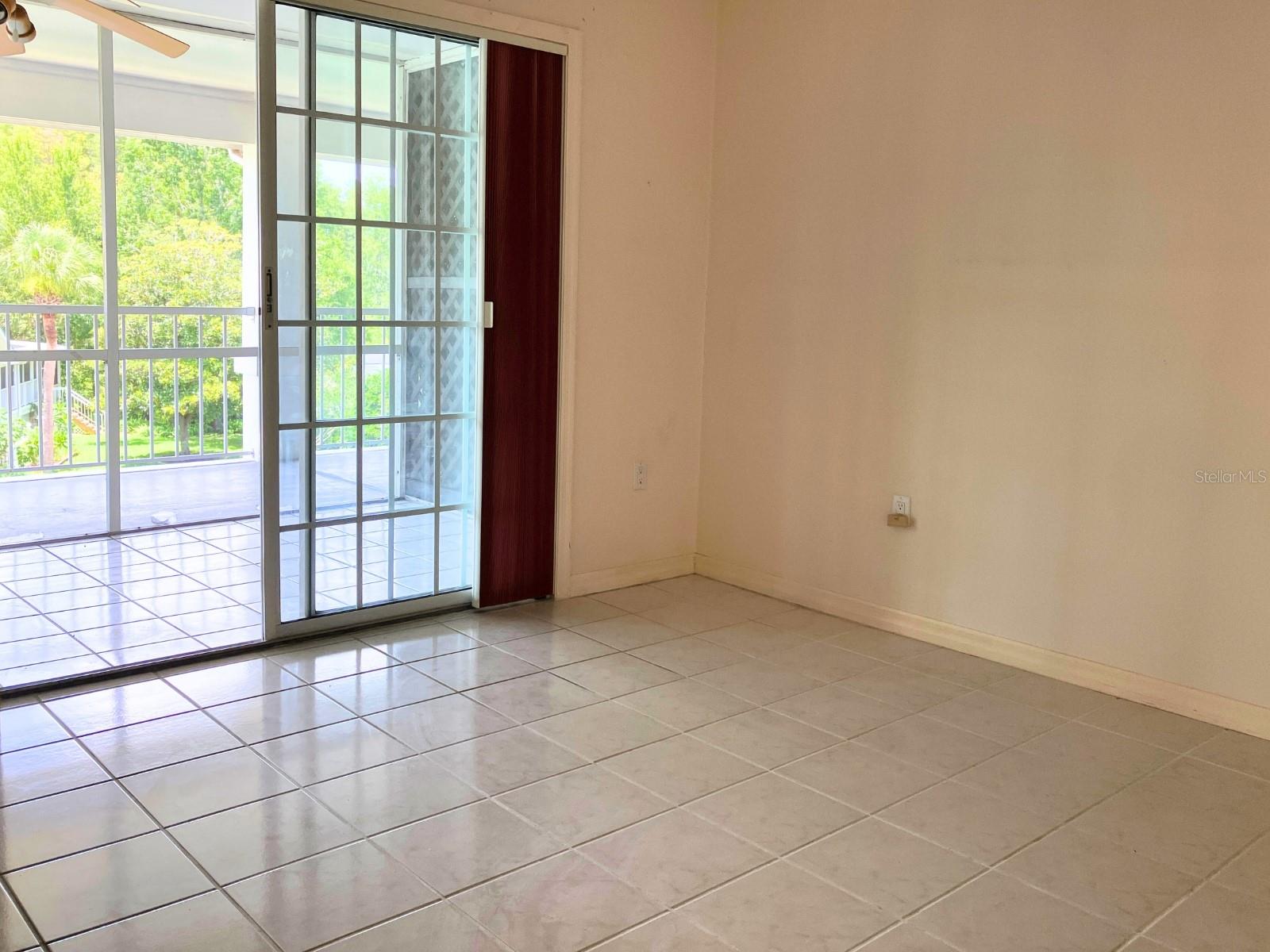 Tile floors in all the rooms