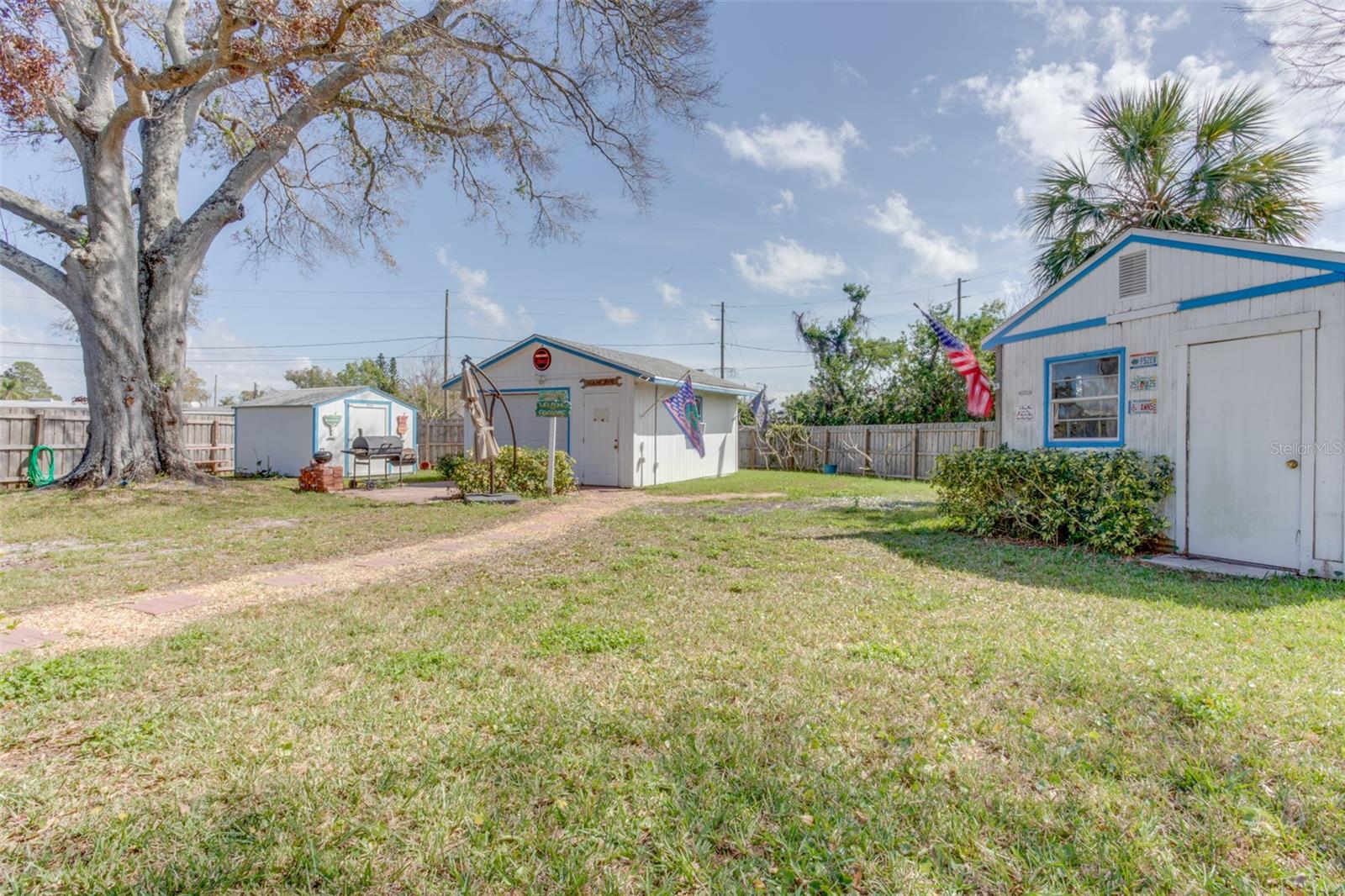 garage and storage sheds