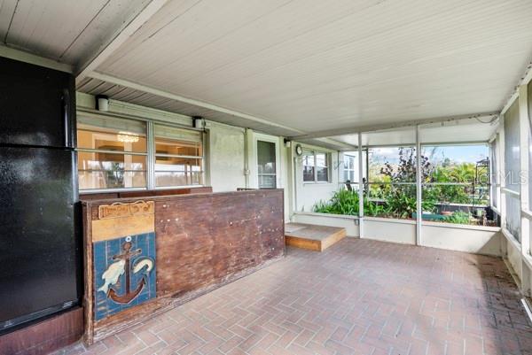 Screened in Porch