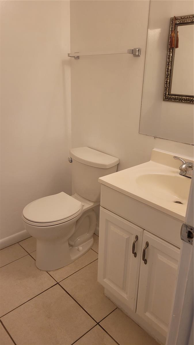 Guest half bath