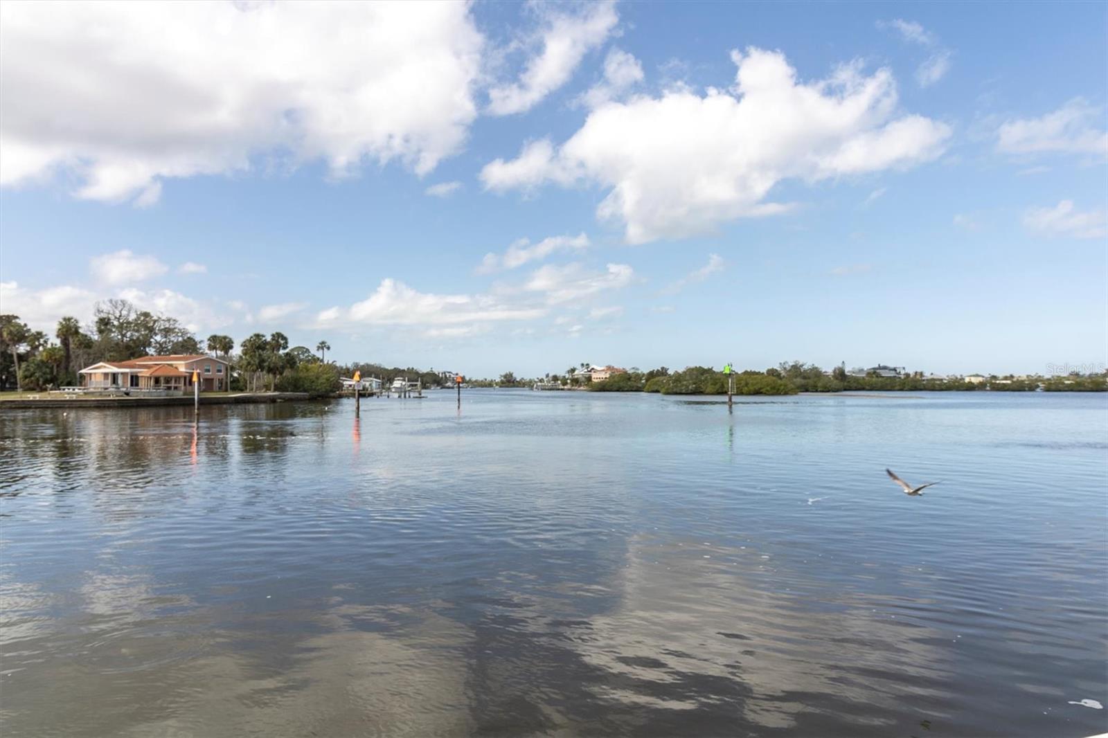 Near by Waterfront Park with access to the Intracoastal Waterway