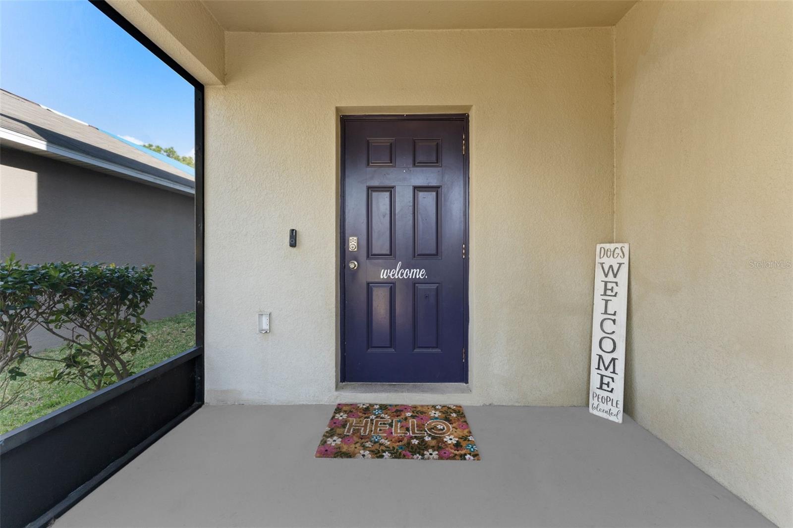 Front Lanai Entry