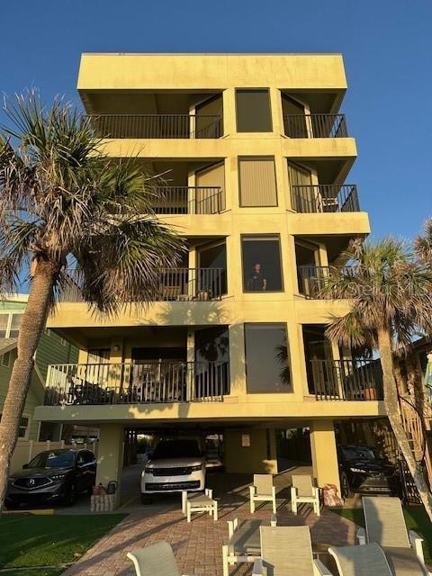 Small, building of only 8 condos, very private!