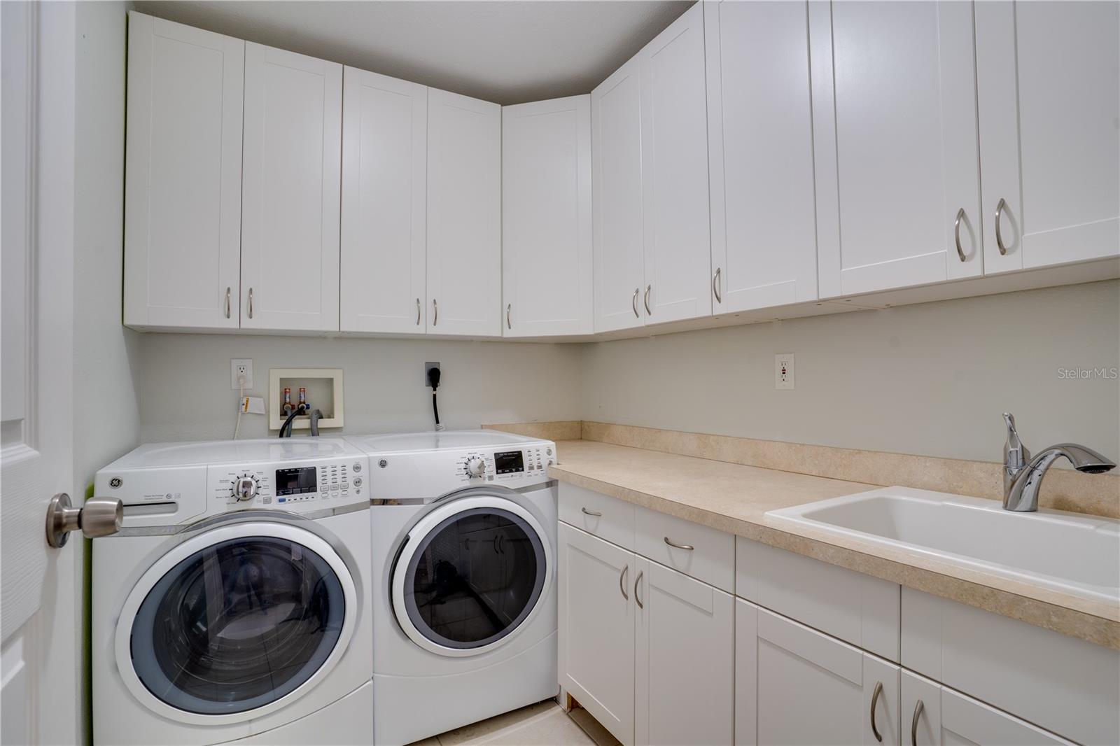 Over sized Laundry room