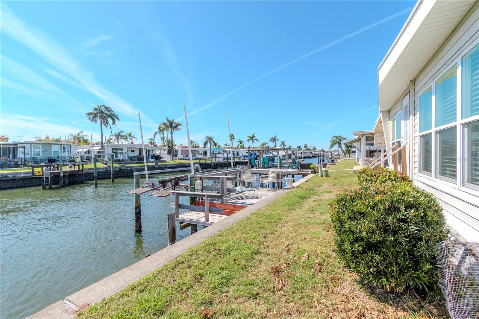 Your very own Deck dock and boat lift