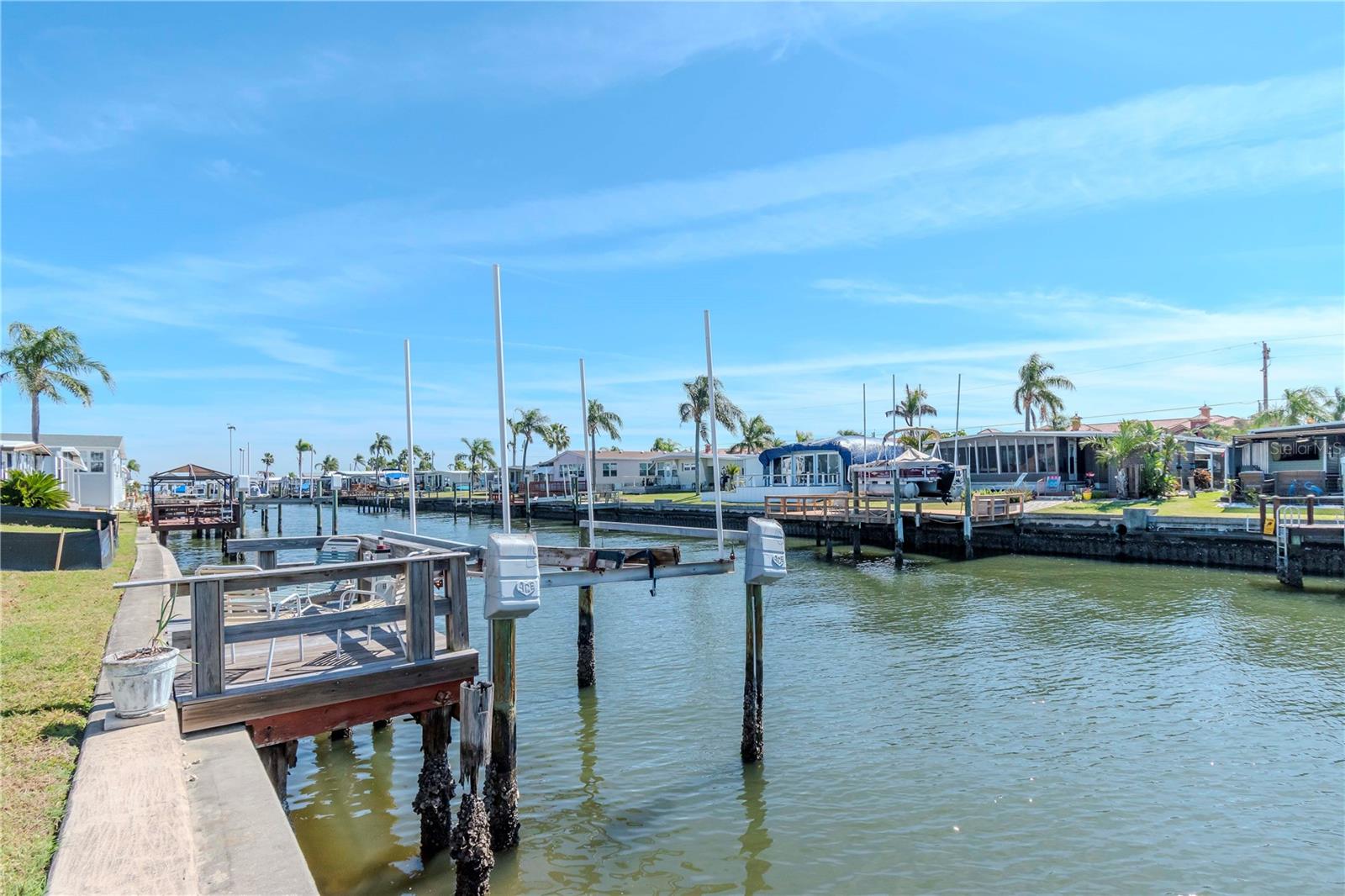 Boat Lift -- needs to be inspected.  Owners never used