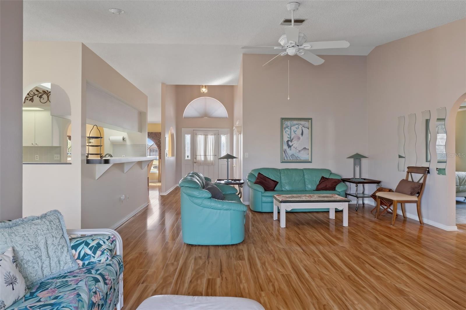 Living Room/Kitchen Combo