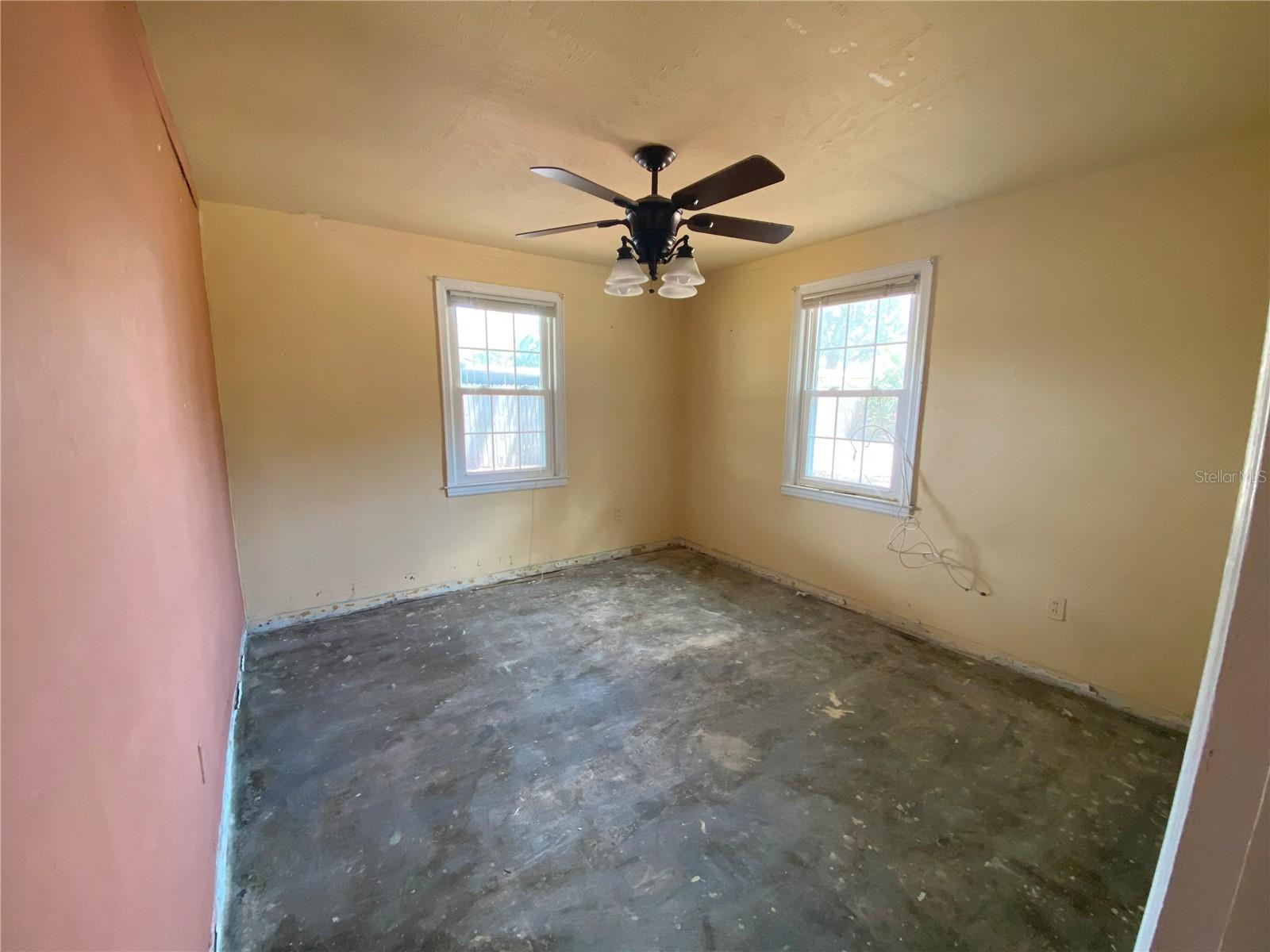 Back bedroom