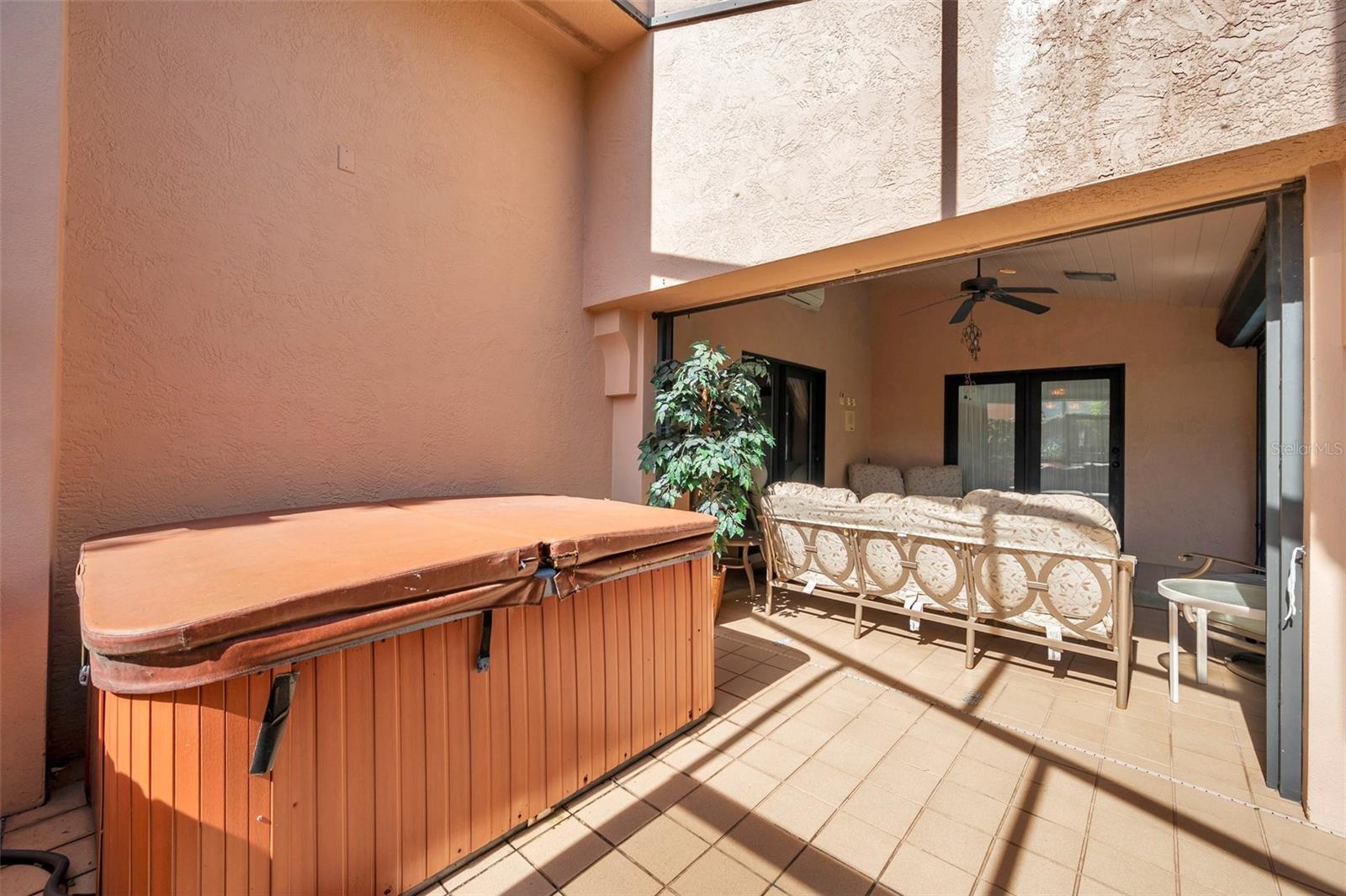 Hot Tub Covered Porch & Screen Area