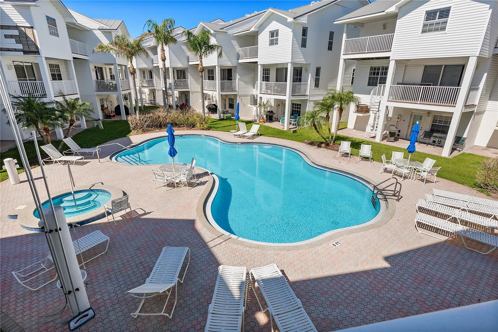 Resort style heated pool and hot tub