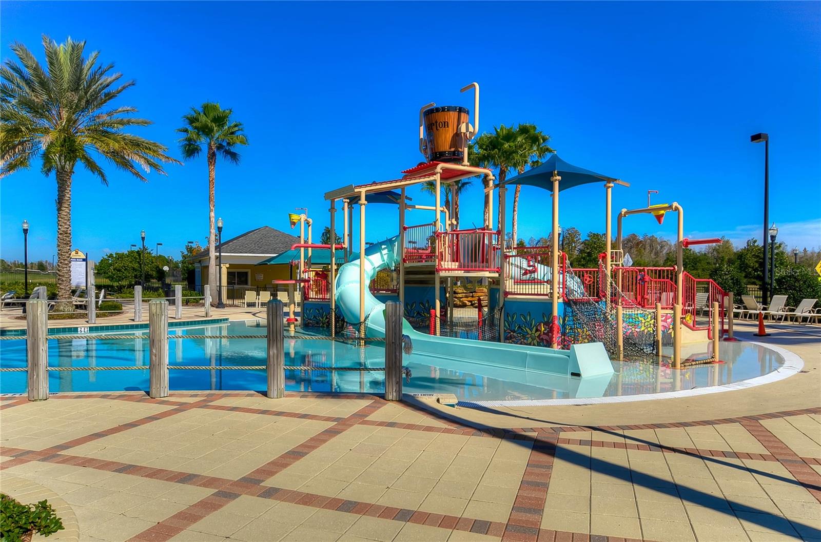 Water features make this pool a Favorite amentity.