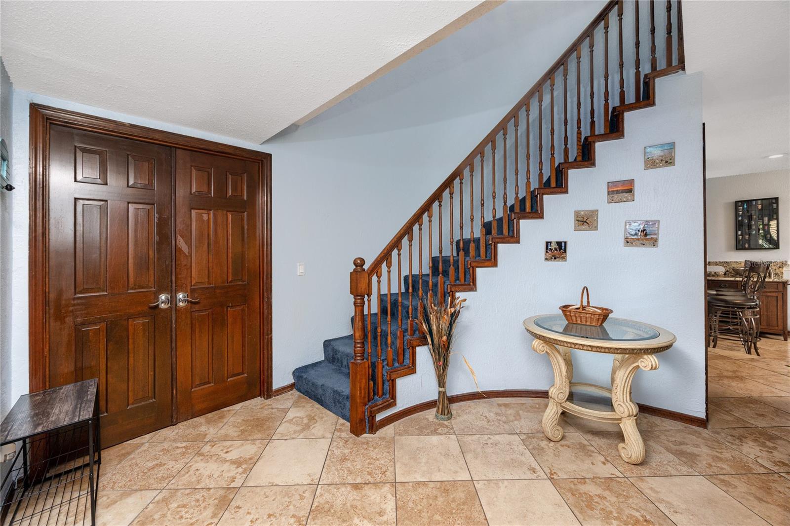 Main House-foyer, stairs to upstairs & dining room door